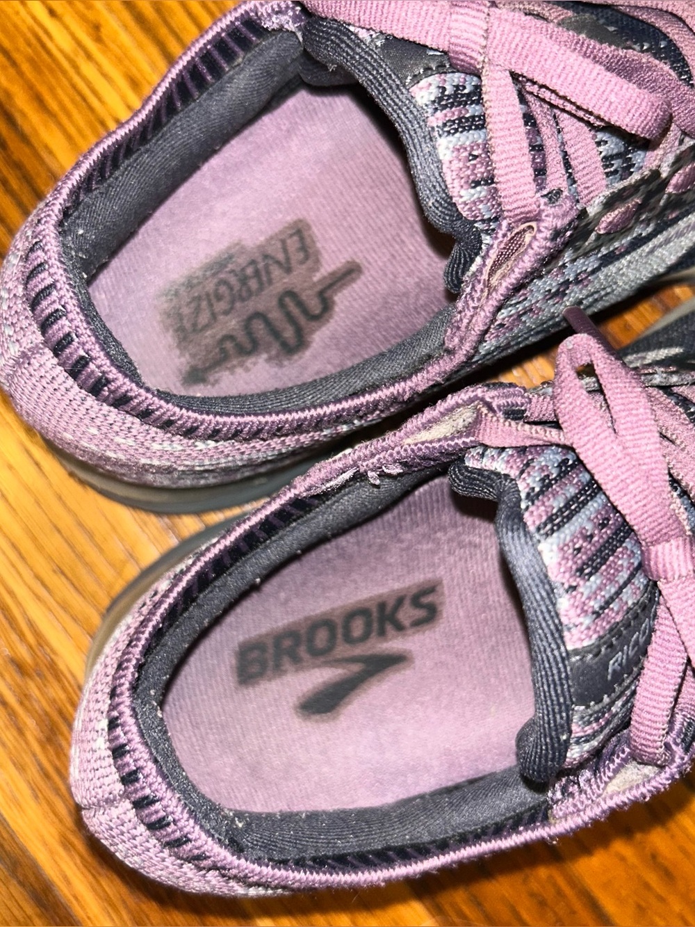 Brooks - Picture 6 of 8